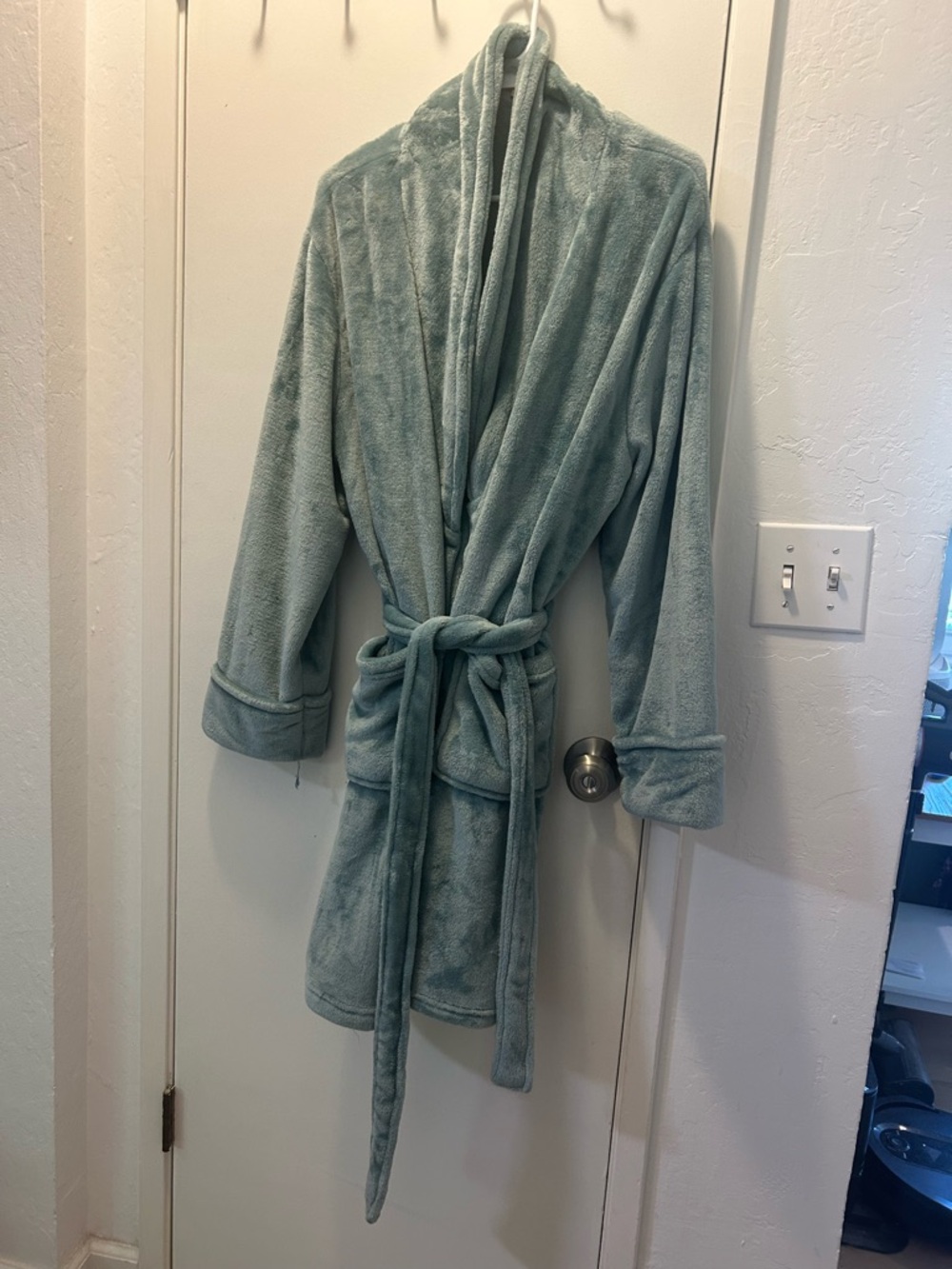 Plush Microfiber Spa Robe in Seafoam Green with Belt